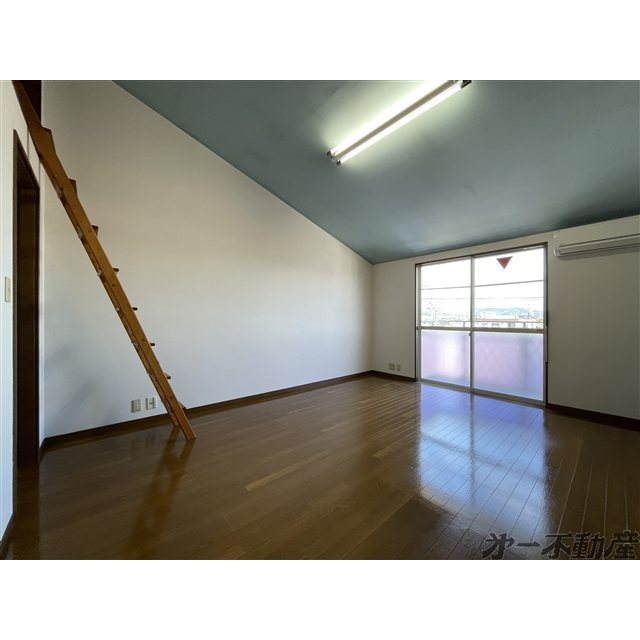 居室・リビング　洋室