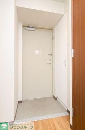 玄関　★お部屋探しは株式会社タウンハウジング東京まで★