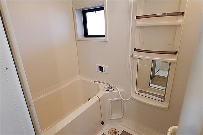 バス・シャワールーム　浴室