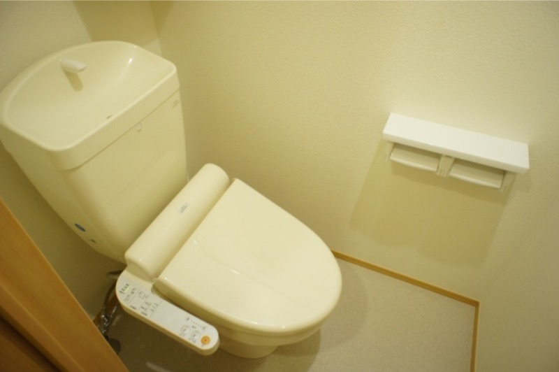 トイレ　図面と現状に相違がある場合には現状を優先