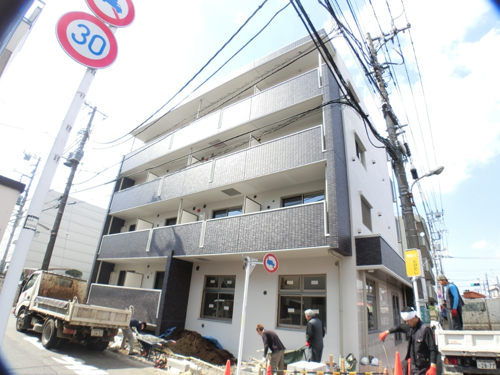 建物外観　礼金・更新料なし！是政駅徒歩3分1K3階中部屋