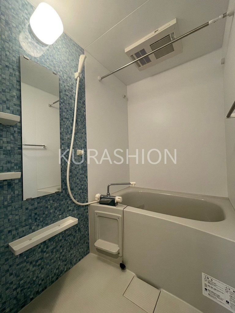 バス・シャワールーム　※別部屋参考写真