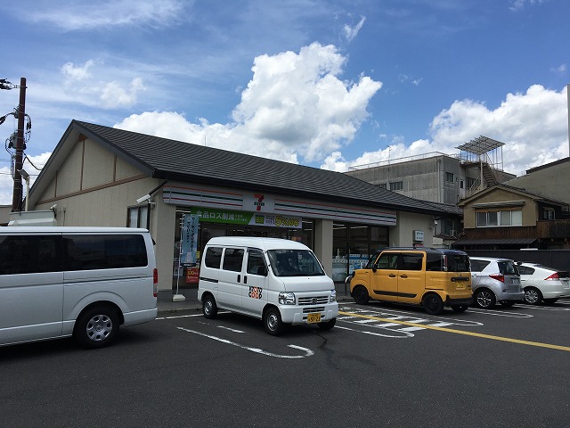 コンビニ　セブンイレブン 智恵光院上長者町店（コンビニ）まで304m