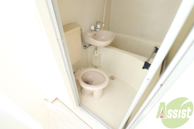 トイレ　エアコンだってついてます