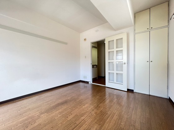 居室・リビング　※他号室の写真です