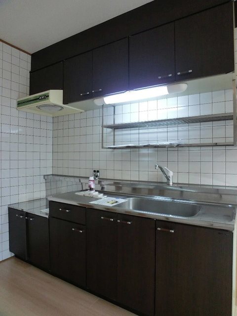 キッチン　別部屋参考写真の為、現況優先です。