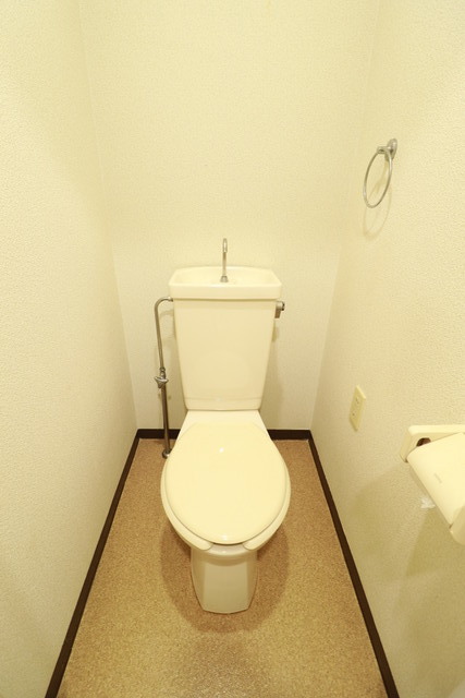 トイレ　※別部屋参考写真