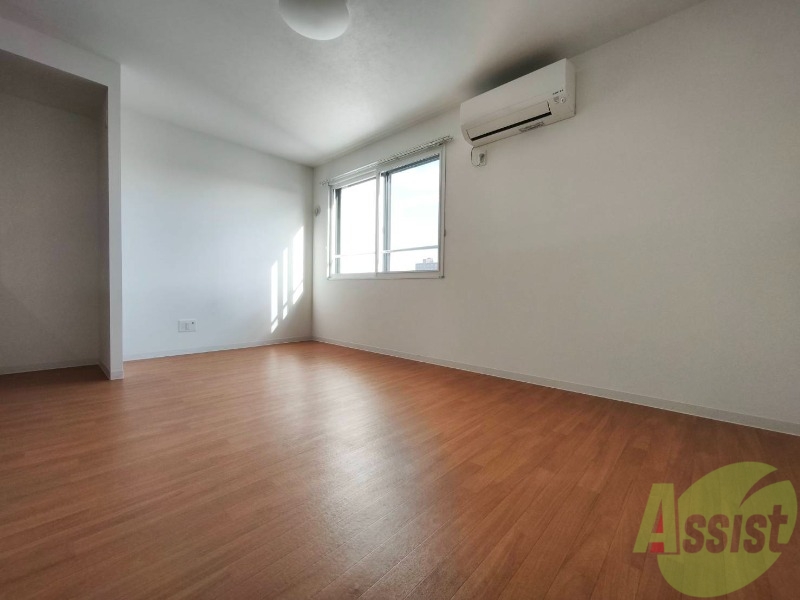 居室・リビング　シンプルな造りのワンルームのお部屋です！