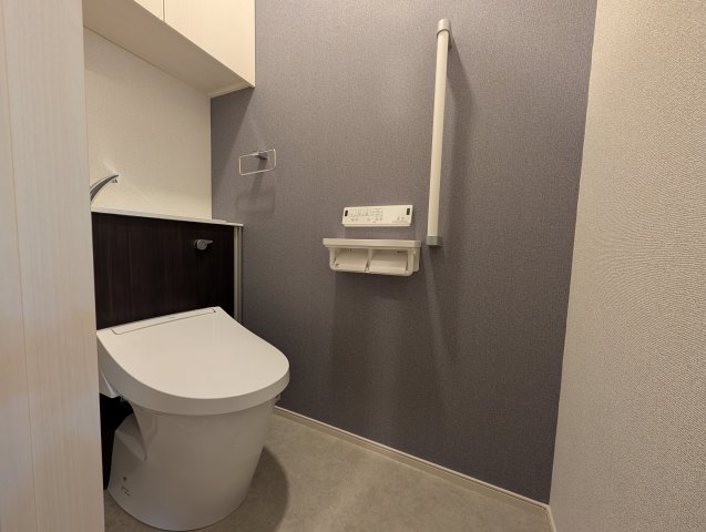 トイレ　清潔感のあるトイレです