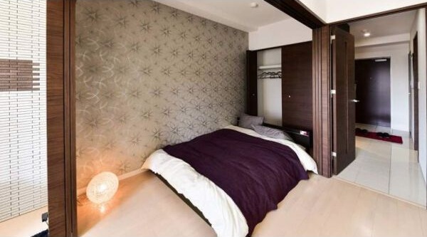 その他部屋・スペース　開放感のある落ち着いた色調のお部屋♪