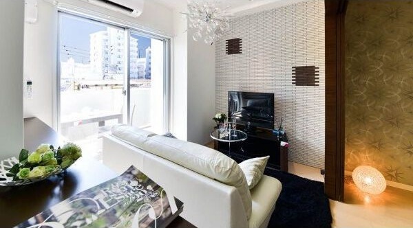 居室・リビング　明るい広々としたリビング♪