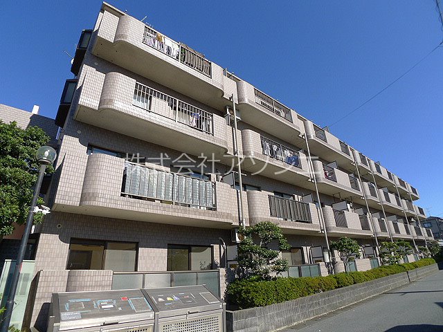 建物外観　ラ・カメーリアのご紹介は住まいの窓口アソシエへ