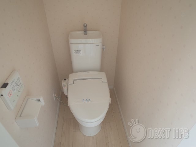 トイレ　アーバブルー