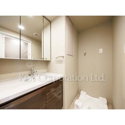 洗面設備　同タイプ9階のお部屋を撮影。仕様が異なることがあります。