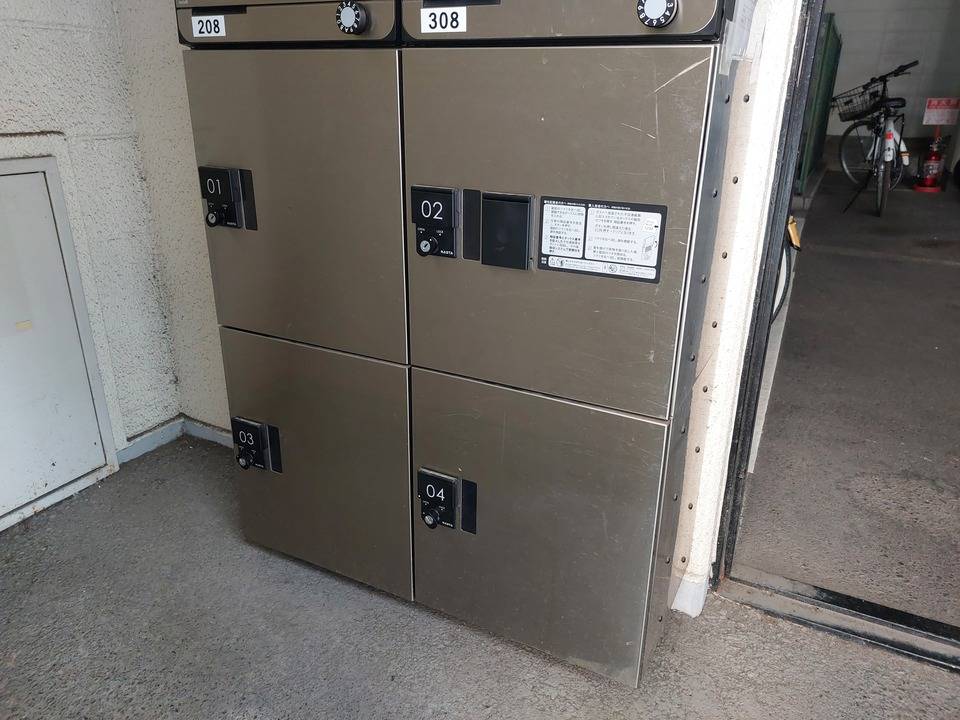 エントランス　宅配ボックス