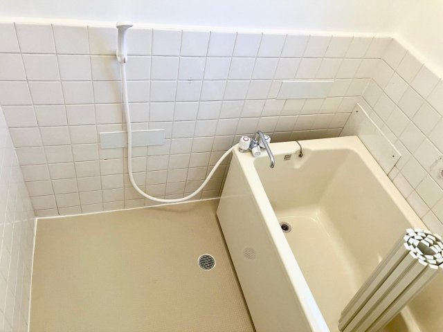 バス・シャワールーム　リフォーム済みのお風呂