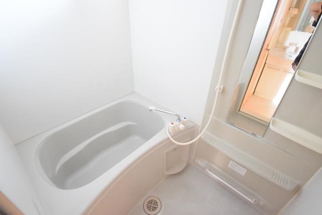 バス・シャワールーム　浴室乾燥機付き