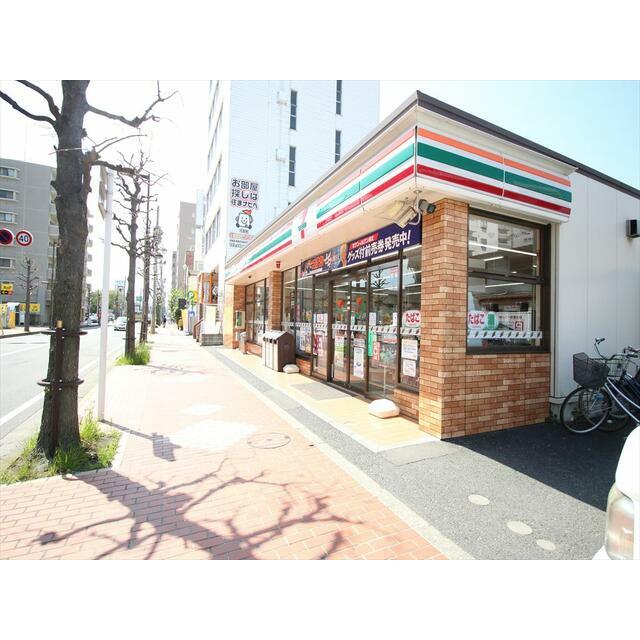 コンビニ　セブンイレブン厚木旭町１丁目店（コンビニ）まで245m