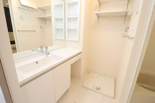 洗面設備　洗髪洗面化粧台（一面鏡）