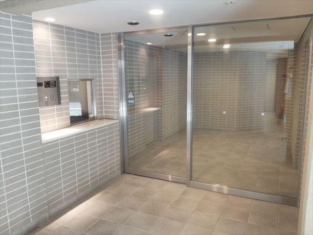 エントランス　エントランス