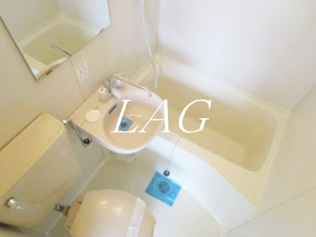 バス・シャワールーム　お風呂です。