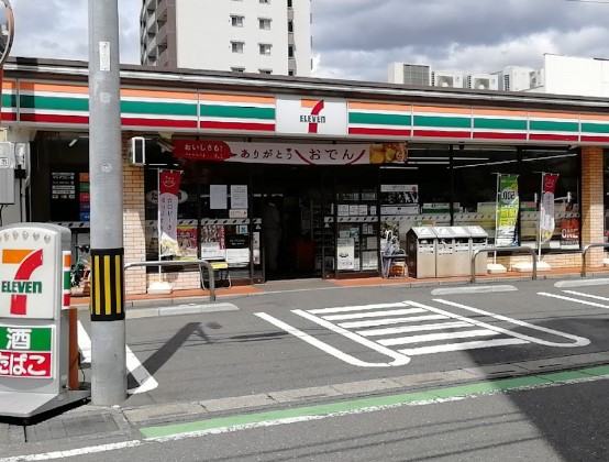 コンビニ　セブンイレブン さいたま土呂駅西店（コンビニ）まで588m