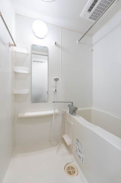 バス・シャワールーム　バスルーム