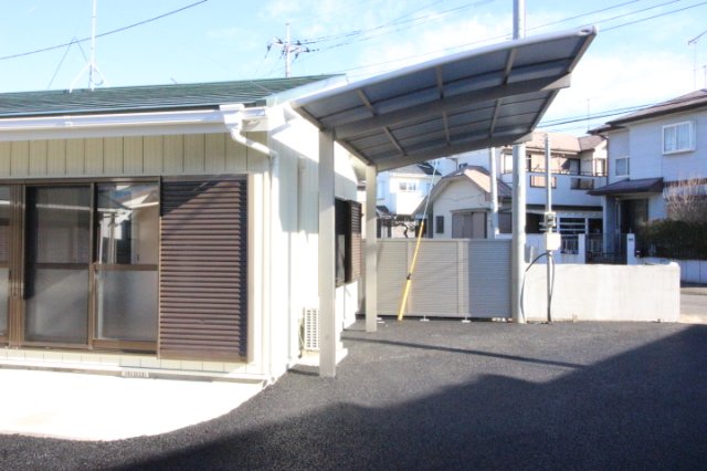 駐車場　専用カーポート