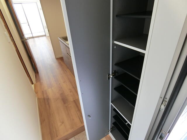 玄関　他室参考写真