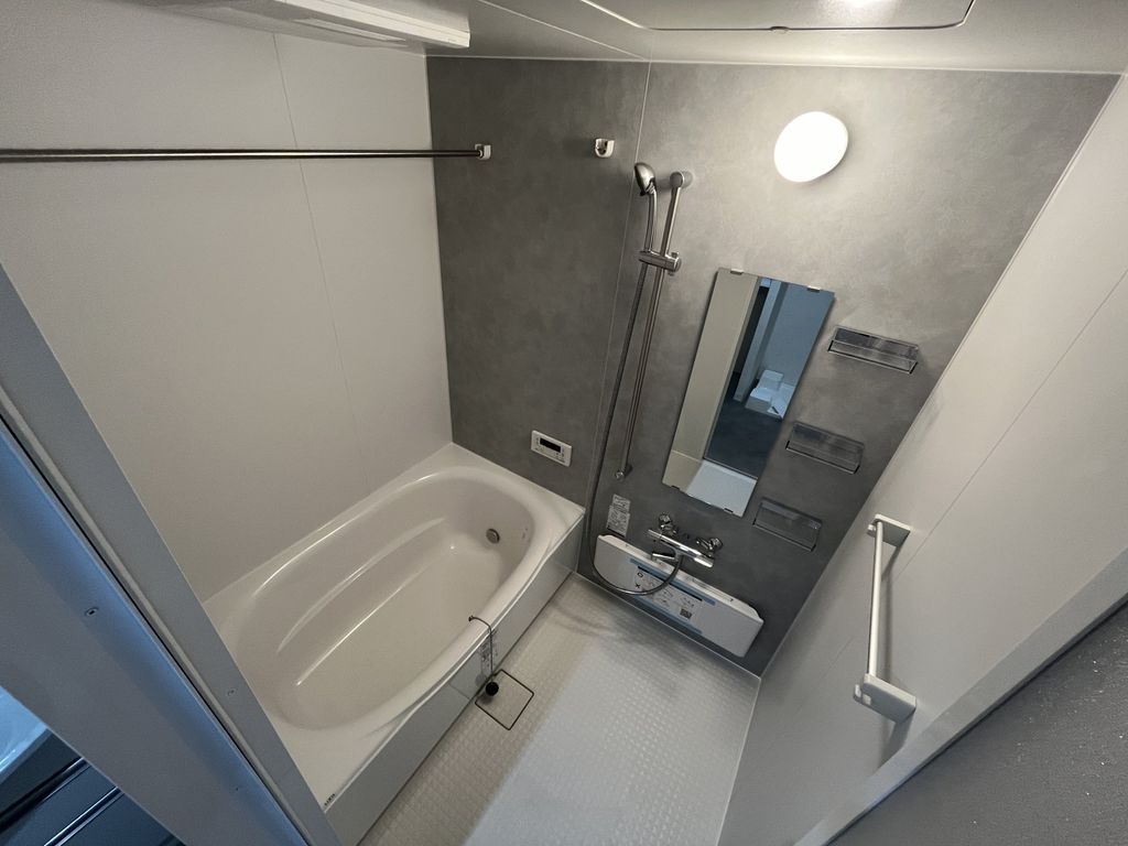 バス・シャワールーム　追い焚き浴室乾燥付き