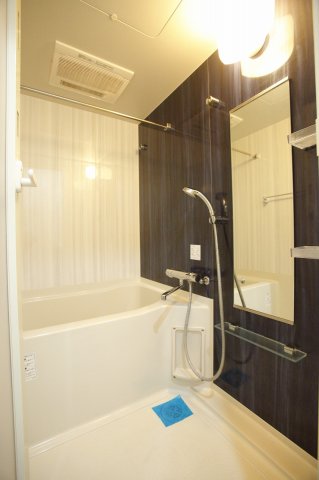 バス・シャワールーム　風呂
