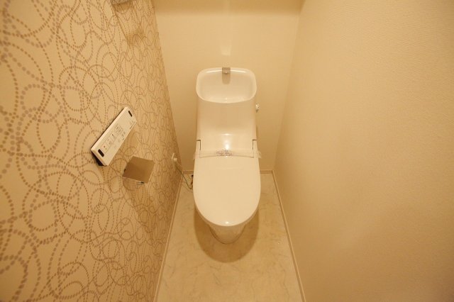 トイレ　トイレ