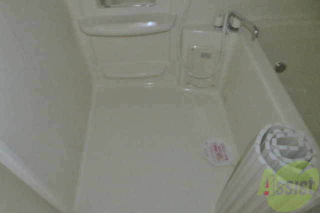 バス・シャワールーム　これは、洗い場っすね。浴槽は自分の目で要確認。