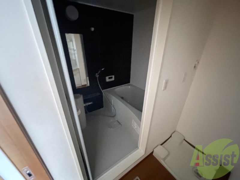 バス・シャワールーム　足のばせます！