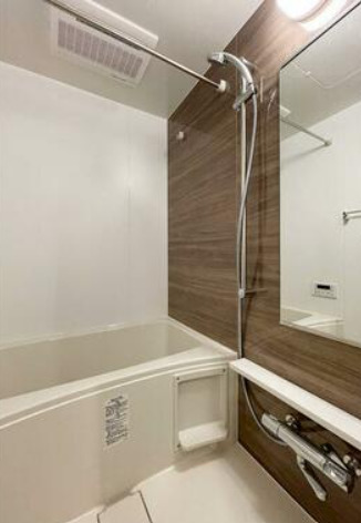 バス・シャワールーム　※別部屋の参考写真です。