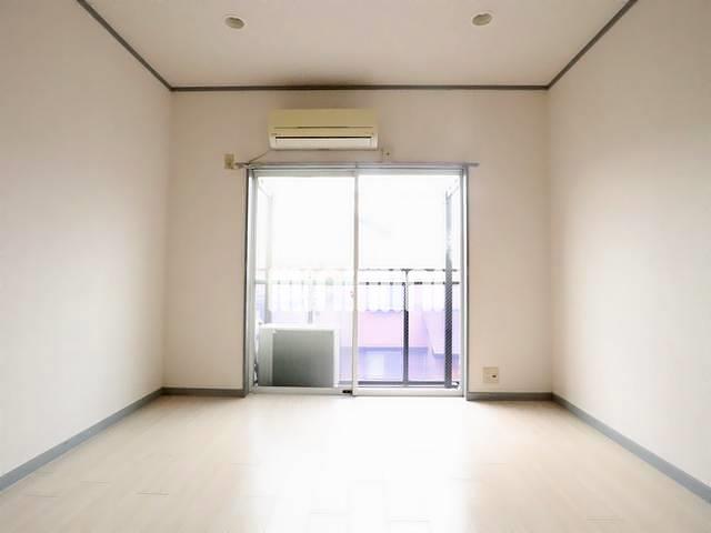 居室・リビング　居室