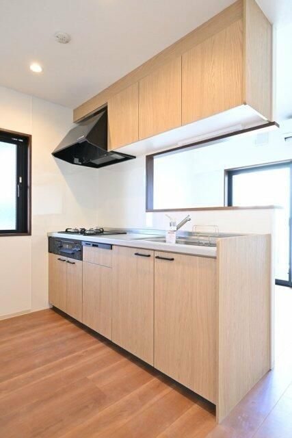 キッチン　コンパクトなキッチンで掃除もラクラク