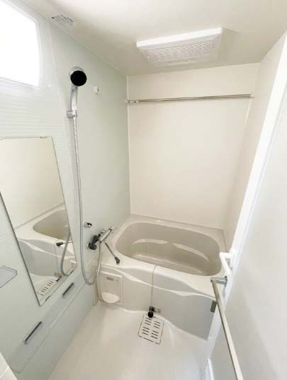 バス・シャワールーム　★浴室乾燥機付きバスルーム★