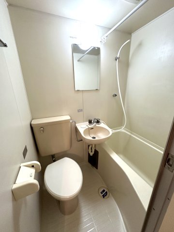 バス・シャワールーム　他の部屋の参考写真です。