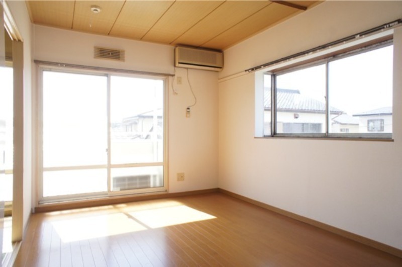 居室・リビング　図面と現状に相違がある場合には現状を優先