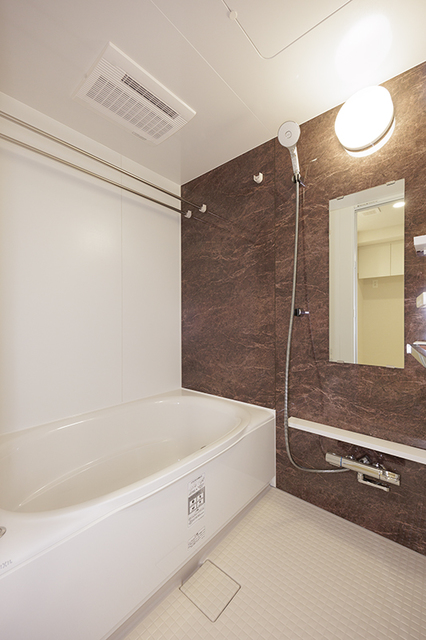 バス・シャワールーム　※写真は同タイプ住戸です。