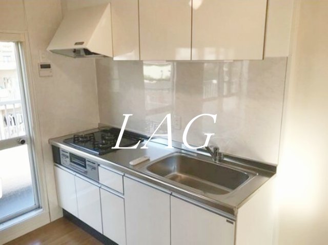 キッチン　キッチンです。