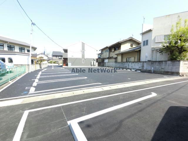 駐車場　駐車場