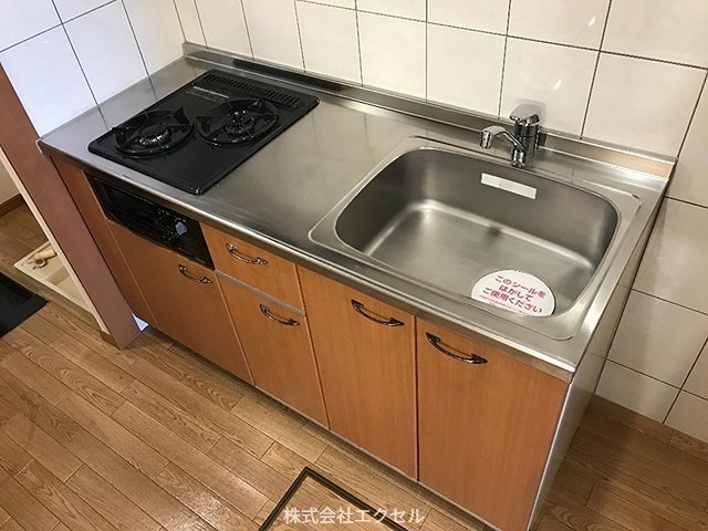 キッチン　グリル付き二口コンロのシステムキッチン♪