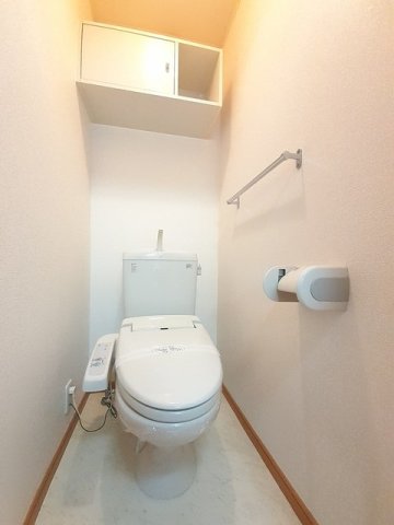 トイレ　落ち着いたトイレです