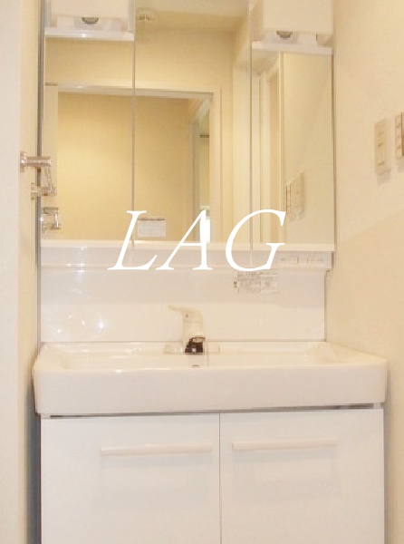 洗面設備　独立洗面台です。