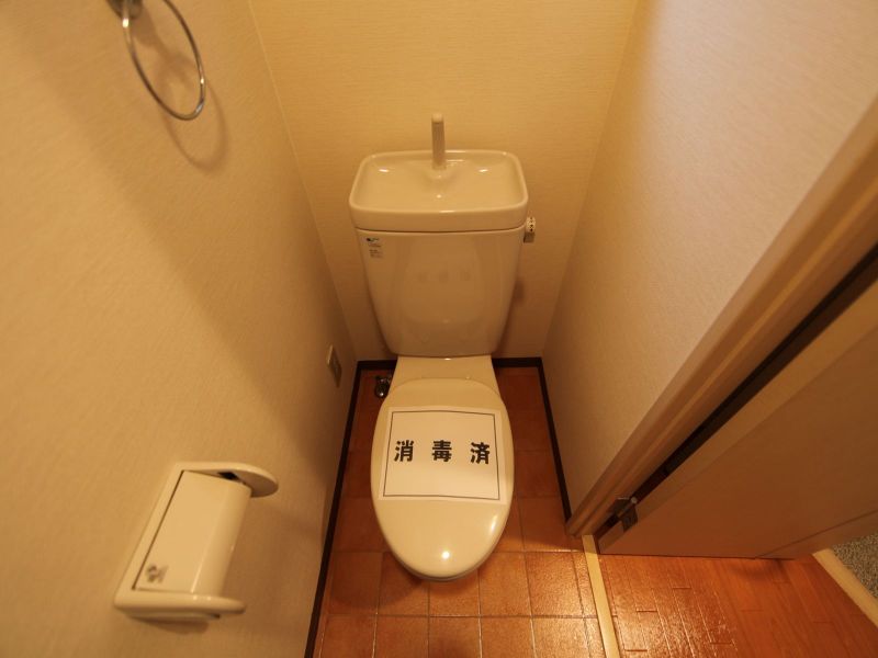 トイレ　温水洗浄便座取付け可