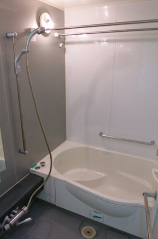 バス・シャワールーム　きれいなお風呂です