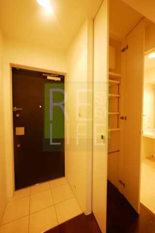 玄関　リライフ浅草店