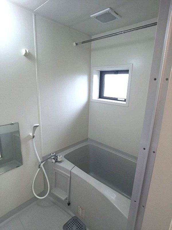 バス・シャワールーム　図面と現状に相違がある場合には現状を優先